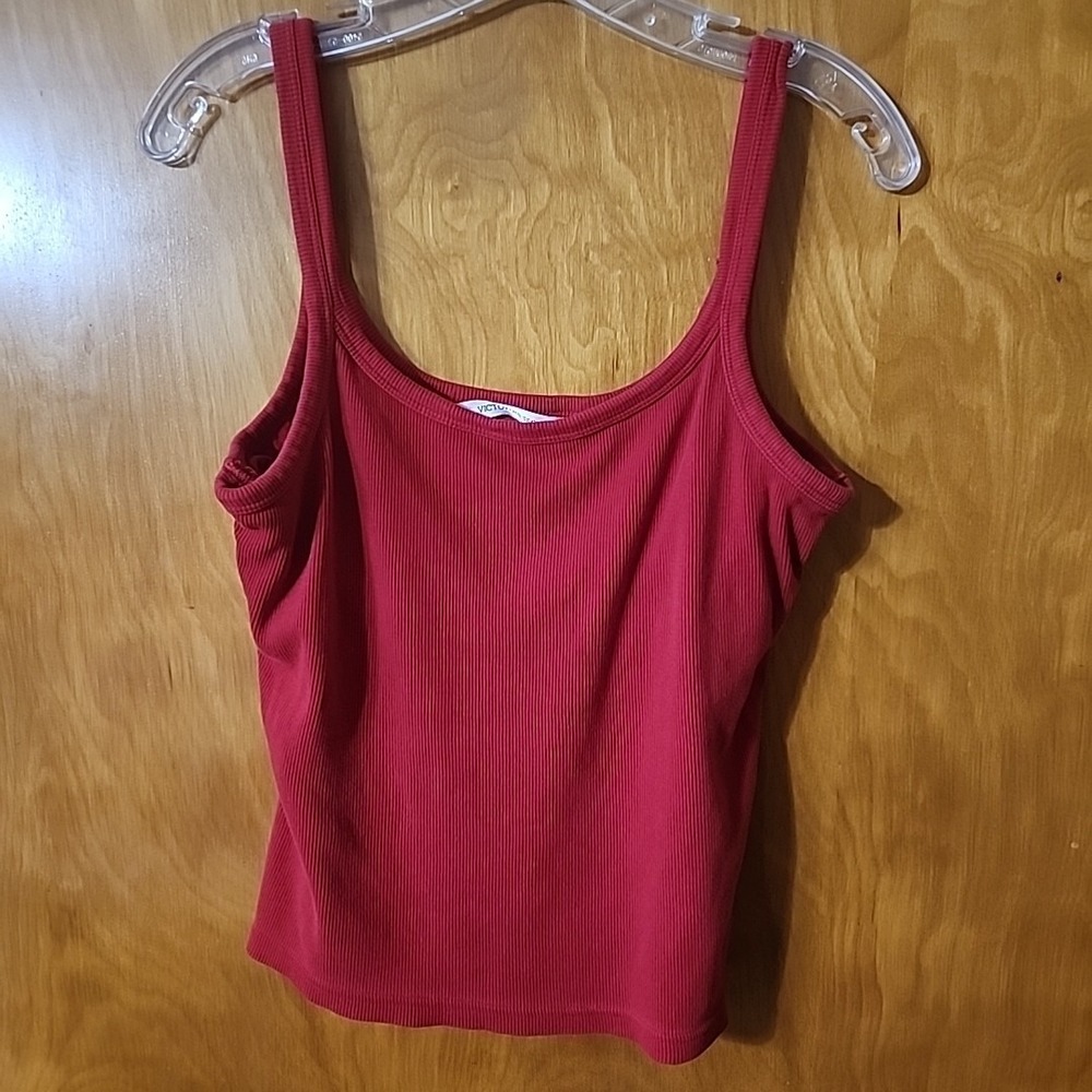 Victoria's Secret Red Ribbed Tank Top Built in Bra Crop Camisole Coquette Sz Med